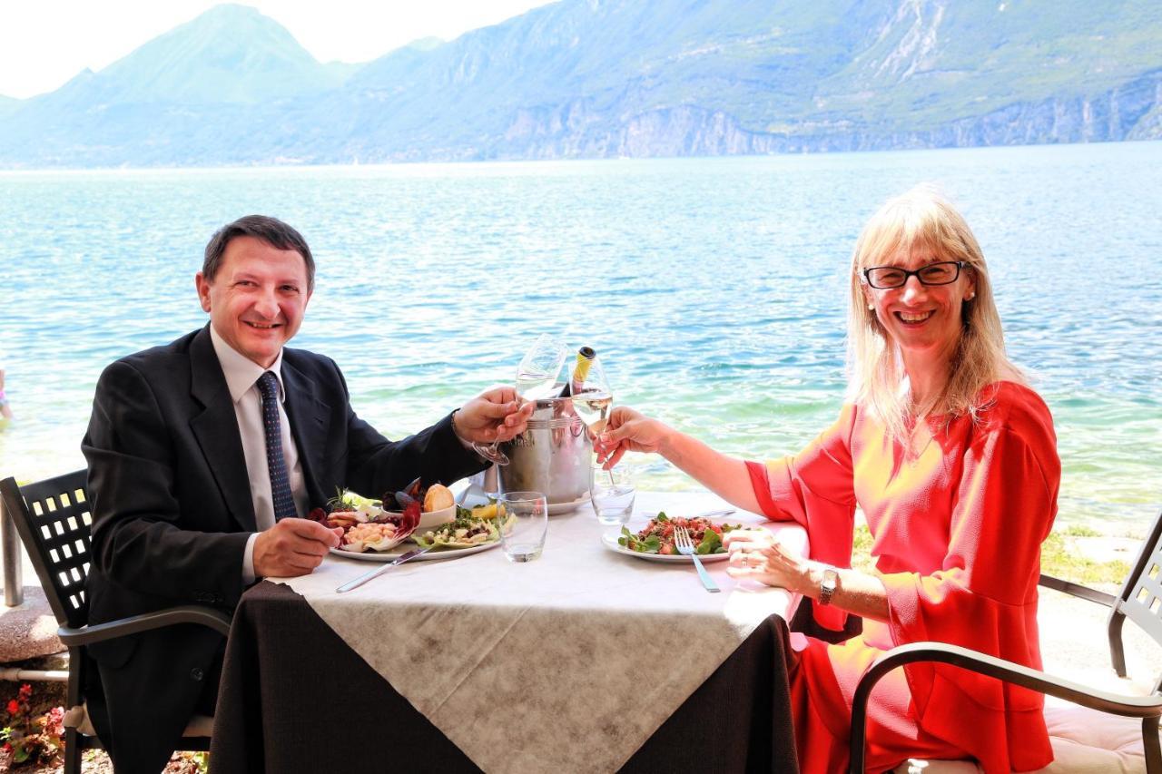 Piccolo Hotel Direkt Am See Brenzone sul Garda Exterior foto