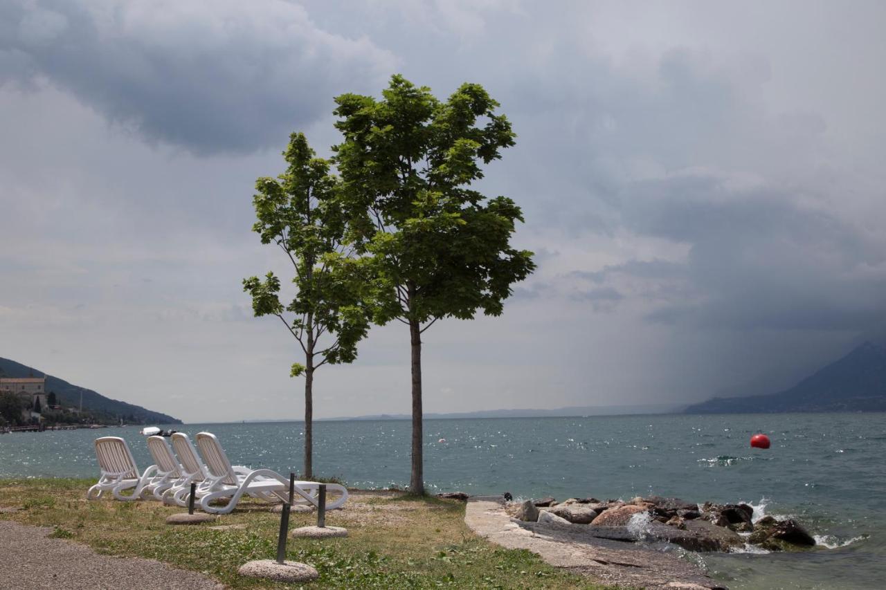 Piccolo Hotel Direkt Am See Brenzone sul Garda Exterior foto